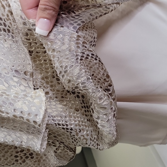 WHBM  Beige Tan Tiered One Shoulder Top - Picture 6 of 8